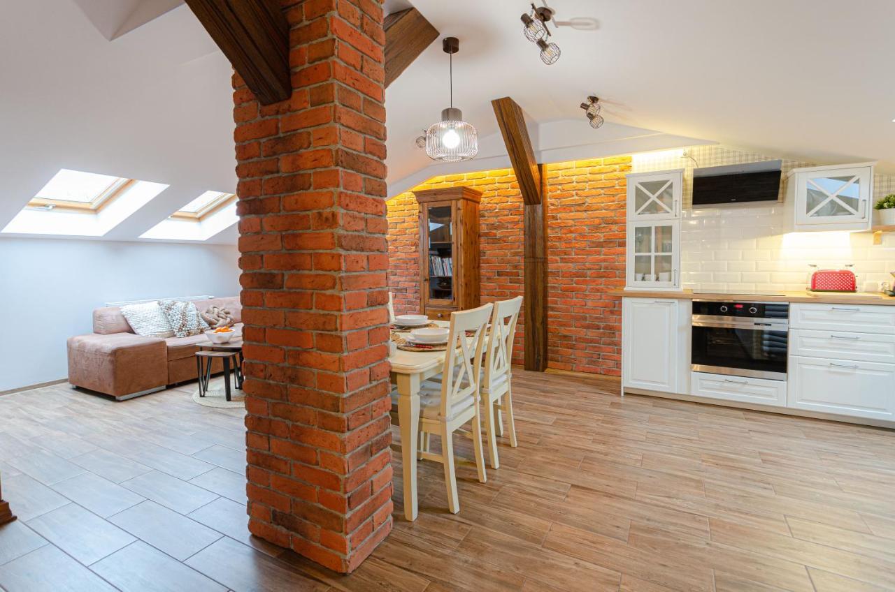 Bronowicka Premium Apartment - 52M2 With Private Parking クラクフ エクステリア 写真